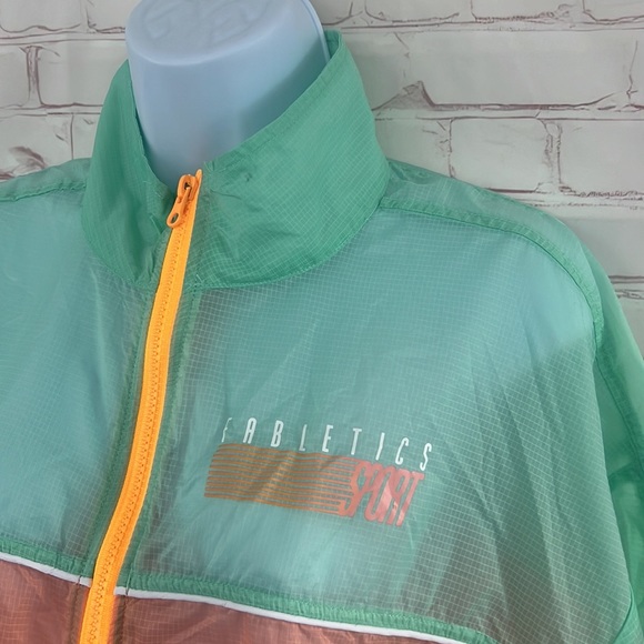 Fabletics Payton woven nylon semi sheer jacket size large - Picture 6 of 9